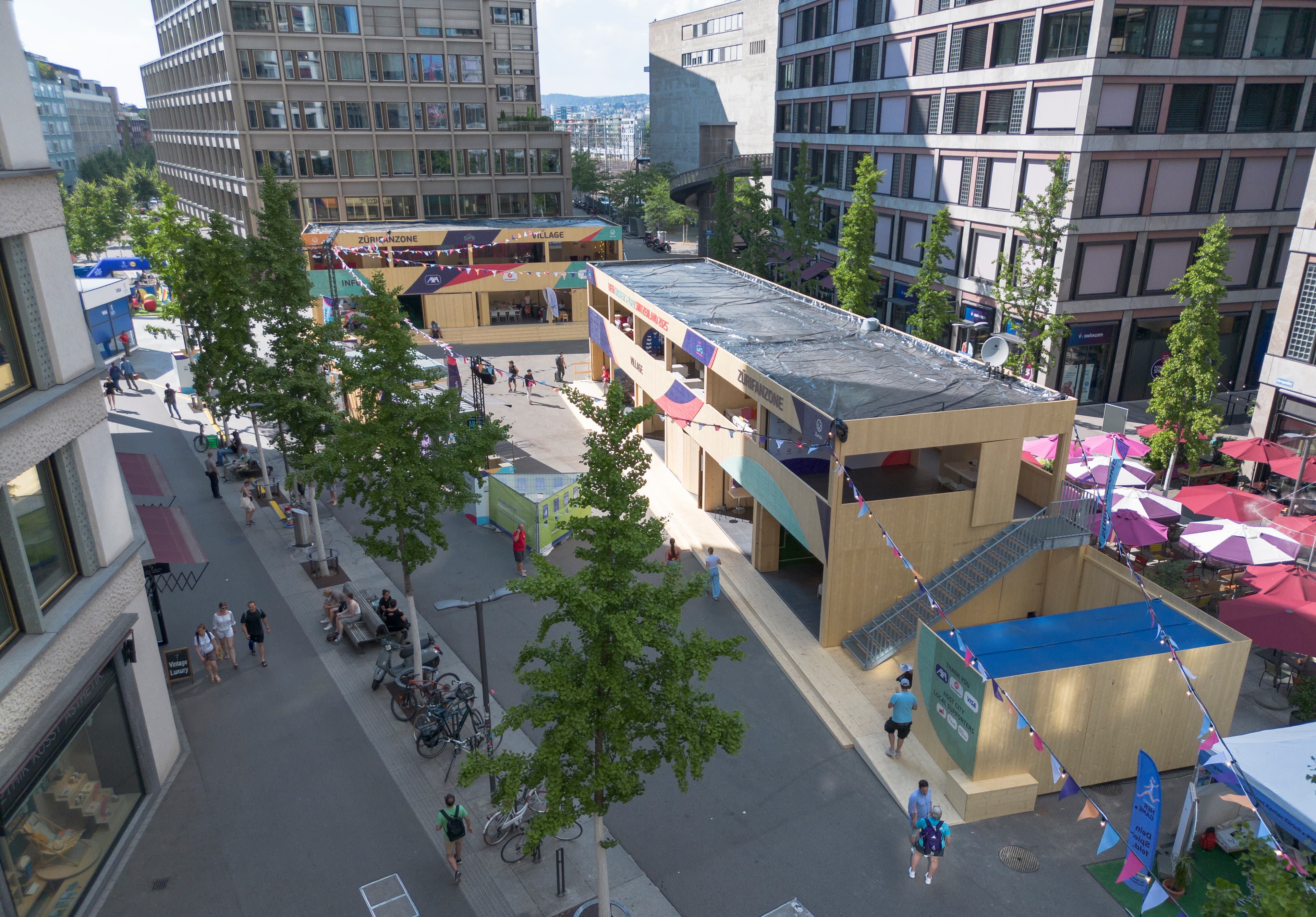 «ZüriFanzone»: Village