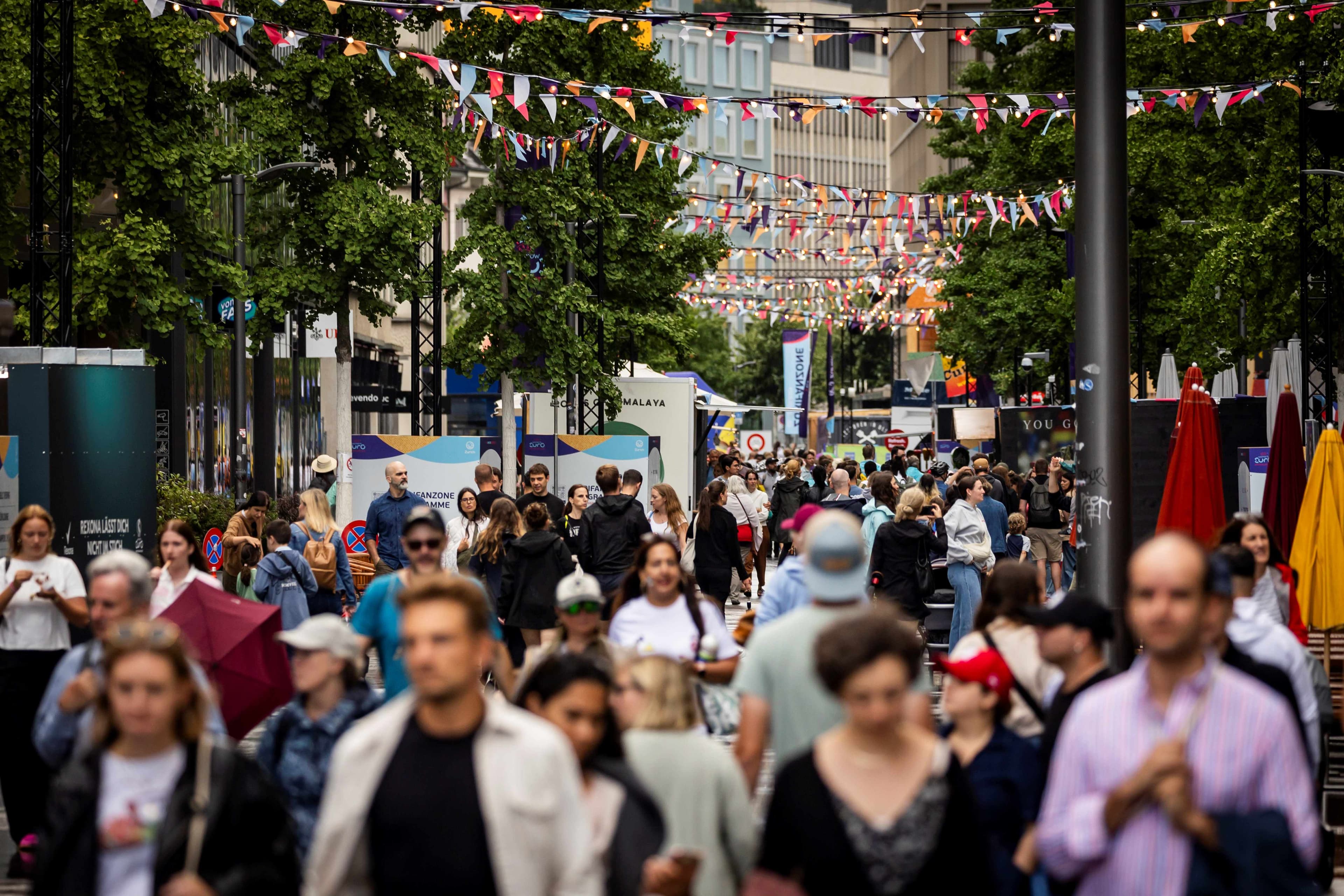 «ZüriFanzone»: Besuchende